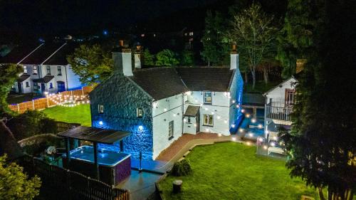 Colwyn Bay Casa | Farm House at Mochdre Cottages
