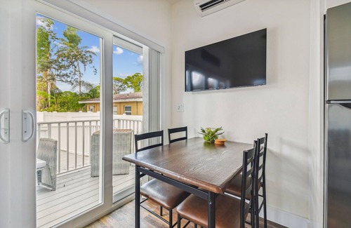 Dunedin Casa | Farm House Tiny Home on Pinellas Trail w/ Heated Pool