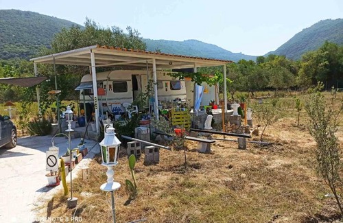 Perdika Otro | Farm Karavostasi