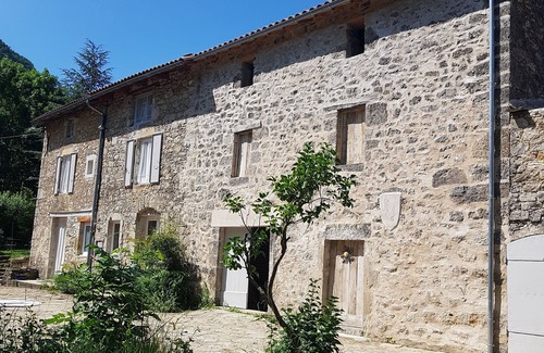 Saint-Georges-de-Luzencon Casa | Granja "Les Lacs" duerme 14 cerca de Millau Aveyron
