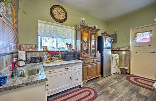 Goshen Apartamento | Cozy Goshen Studio: Unique Farm Stay!