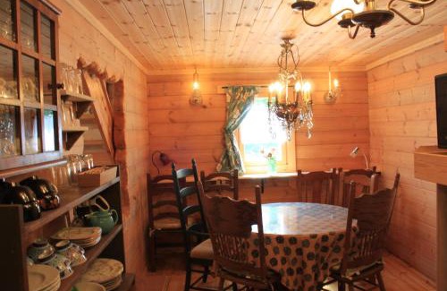 Futo Casa | Farm Log Cottage Blueberry Annabel - Vacation STAY 36333v