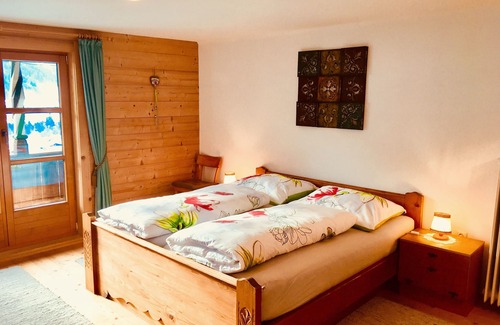 Moosen Otro | Granja en una meseta soleada * Apartamento grande * 10-12 pers.* NUEVO * estanque de natación