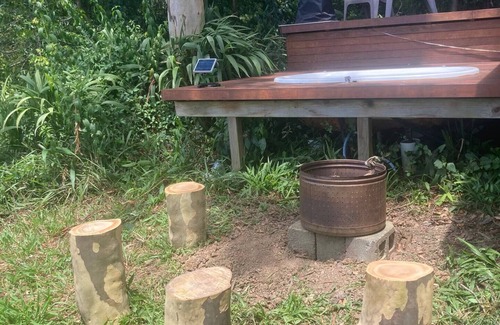Mullumbimby Cabina | Farm Stay - Poolside Cabin w/2 Person Bath