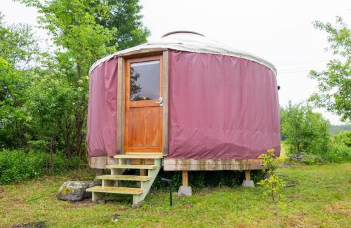 Fairfield Otro | Farm Stay Yurt - 7 min St Albans