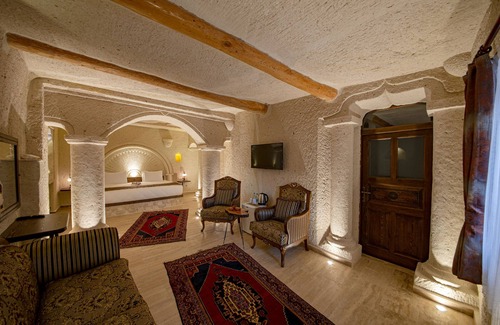 Ortahisar Hotel | Farmer Cave House