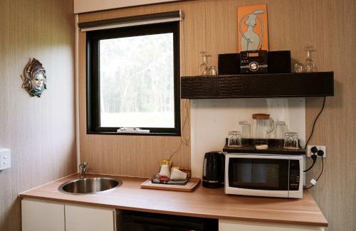 Boambee East Casa | Farmhouse 2 at Coffs by Tiny Away