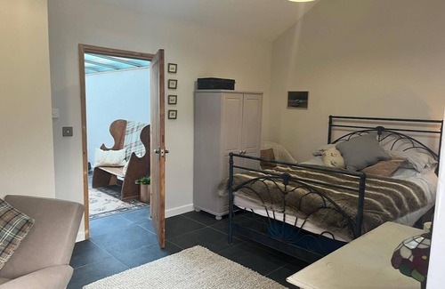 Saint Breward Casa | Farmhouse Annexe With Home-cooked Breakfast