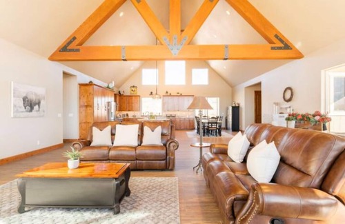 Reno Otro | Farmhouse at Antelope Valley