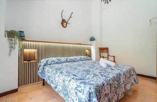 Priego de Córdoba Casa | Farmhouse in Andalusia near Tiñosa Peak