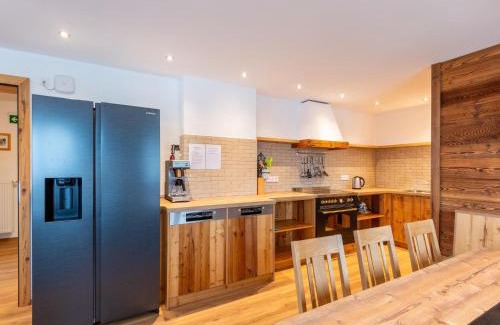 Bramberg am Wildkogel Casa | Farmhouse in Bramberg with Sauna & Ski Access, cleaning included