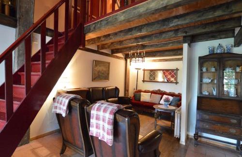 Municipality of Bergen op Zoom Casa | Farmhouse in Nieuwleusen near Lake and Nature