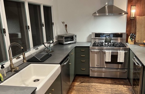 South Londonderry Otro | Farmhouse in South Londonderry - great amenities and really close to ski resorts