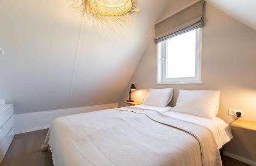Oostkapelle Casa | Farmhouse in Zeeland with Saltwater Pool