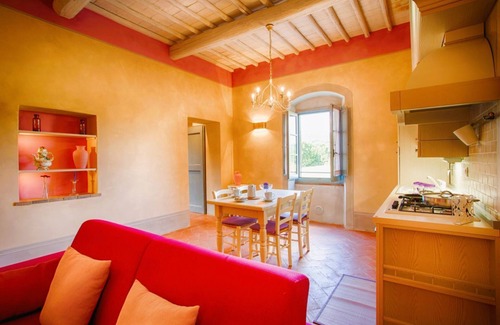 Castiglion Fibocchi Apartamento | Farmhouse San Pietro apartment Violetta