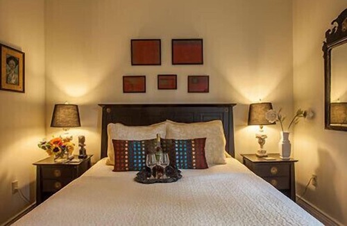 Ithaca Casa | Farmhouse Luxury Sleeps six Great location Majestic views and cozy atmosphere