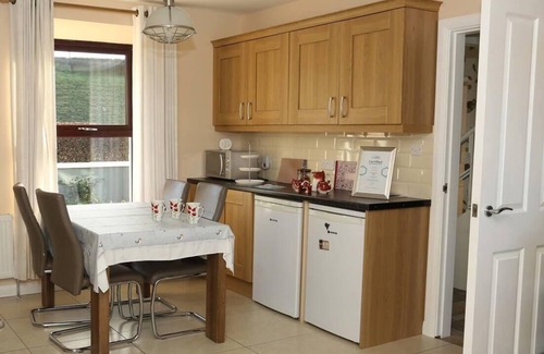 Strabane Casa | Farmhouse near Newtownstewart 3 bedrooms