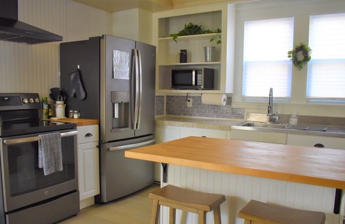 Waterville Apartamento | Farmhouse Oasis + Dog Friendly + Fireplace