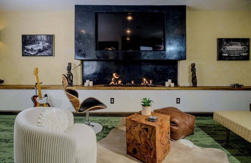 Tazewell Apartamento | Farmhouse Suite at Haus of Taylor
