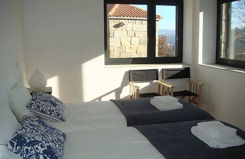 Marco de Canaveses Otro | Farmhouse with pool, vineyard 5 acres, 40 km from Porto, Douro river 24Km