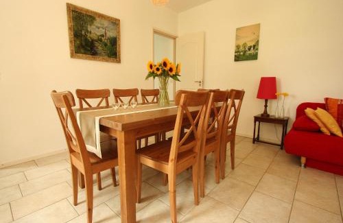 Beertsenhoven Casa | Farmhouse Wijlre near Scenic Lake, cleaning included