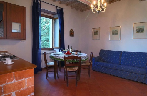 Gualdo Cattaneo Otro | Casa rural con piscina – ¡Se admiten mascotas!