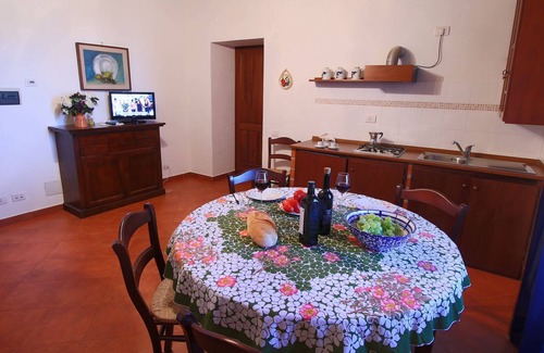 Gualdo Cattaneo Otro | Casa rural con piscina – ¡Se admiten mascotas!