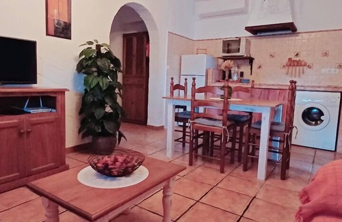 Frigiliana Cabaña | cortijo con wifi, piscina, terraza ,vistas al mar y a la montaña CR/MA/00776