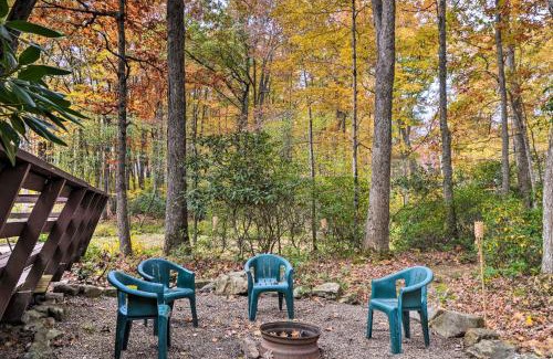 Farmington Casa | Farmington A-Frame with Lake Access and Fire Pit!
