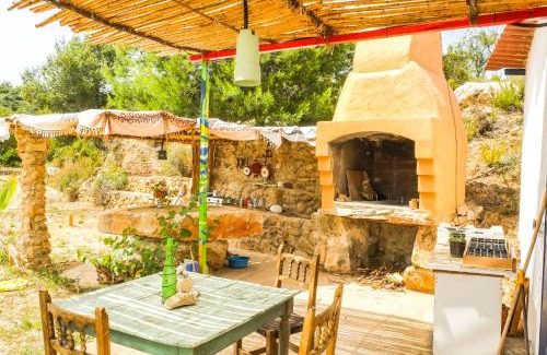 Vilanova d'Alcolea Casa | FARMSKY 2 Double or Triple Room at WILDSPIRIT Eco Farm