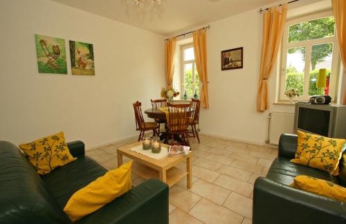 Beertsenhoven Casa | Farmstay with Garden Views, cleaning included