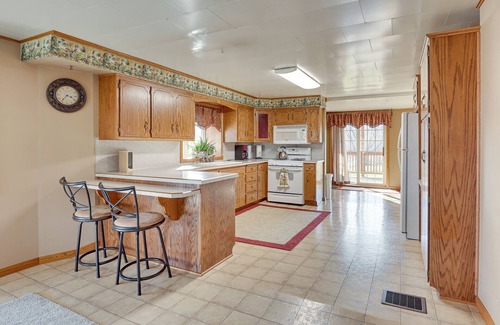 Dundee Casa | ‘Farmyard Stays’ Dundee Home Near Hiking