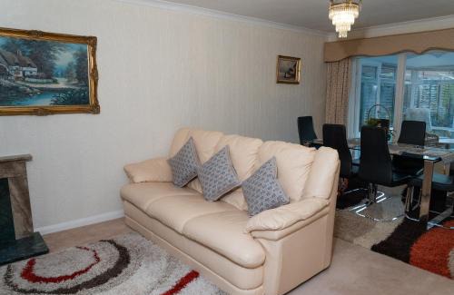 Rushmoor District Casa | Farnborough Stay