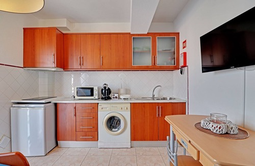 Montenegro Apartamento | Faro Airport Flat 2 by Homing