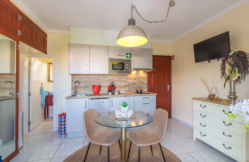 Montenegro Apartamento | Faro Airport Flat 5 by Homing
