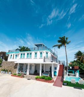 Las Croabas Casa | Faro Escondido Pool & Jacuzzi Ocean View by BioBay