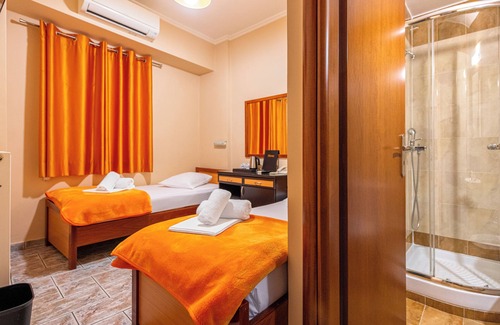 Piraeus Hotel | Faros 1 Hotel