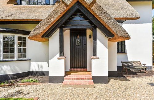 West Wittering Casa | Farthings - large cottage with pool