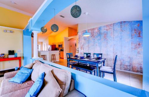Eagle Pointe South Casa | Fascinating Lake View With Private Pool And Game-Room, Near Disney!