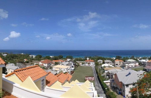 Fitts Village Casa | Fast Free WiFi, Pool, Stunning Sea Views