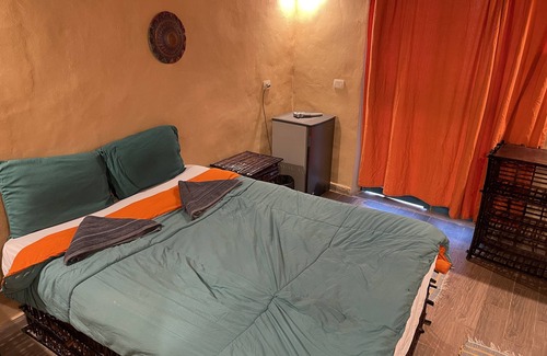 Aswan Cama Y Desayuno | fast internet 1gb per second -20 minutes to the airport