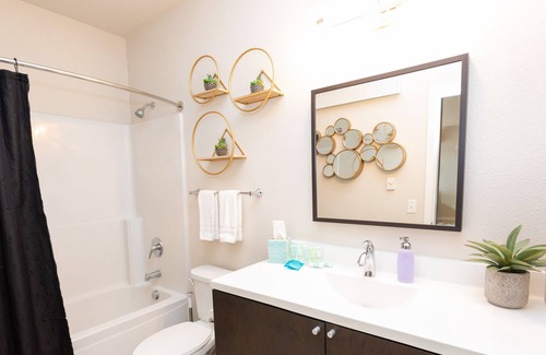 Kingfield Apartamento | Fast WiFi🎯Keurig🎯In-Unit W/D🎯Walk to ❤️ of Uptown