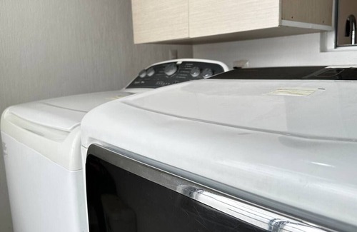 Guadalajara Apartamento | Fast WiFi★Wash/Dry★ComfyBed★Free Parking★24-7Security