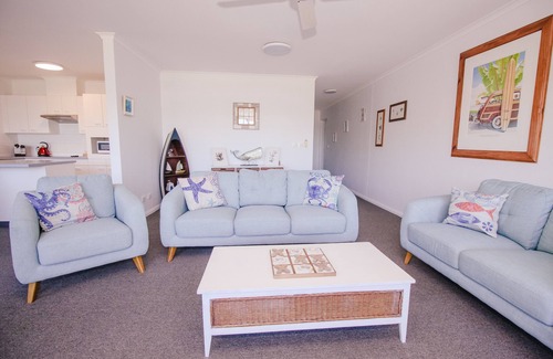 Mollymook Beach Apartamento | Fathoms 15 Ropa de playa, piscina, tenis y wifi siempre