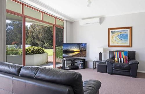 Mollymook Beach Casa | Fathoms 2 - 2BR beach resort apartment