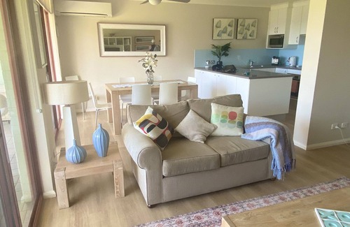 Mollymook Beach Apartamento | Fathoms 7 - Playa, piscina, tenis y wifi - Ropa de cama proporcionada