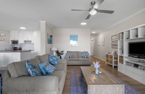Mollymook Beach Apartamento | Fathoms 7 - Playa, piscina, tenis y wifi - Ropa de cama proporcionada