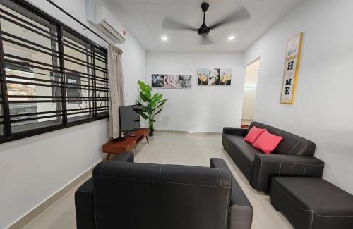 Malacca City Casa | Favourite Homestay Melaka - 8Pax,4BR,4Bath