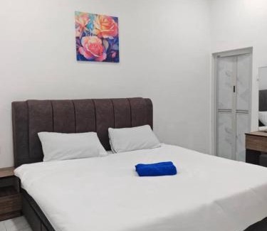 Malacca City Casa | Favourite Homestay Melaka - 8Pax,4BR,4Bath