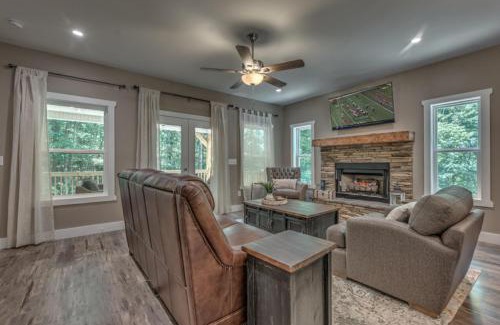 Blairsville Casa | Fawn'd Memories